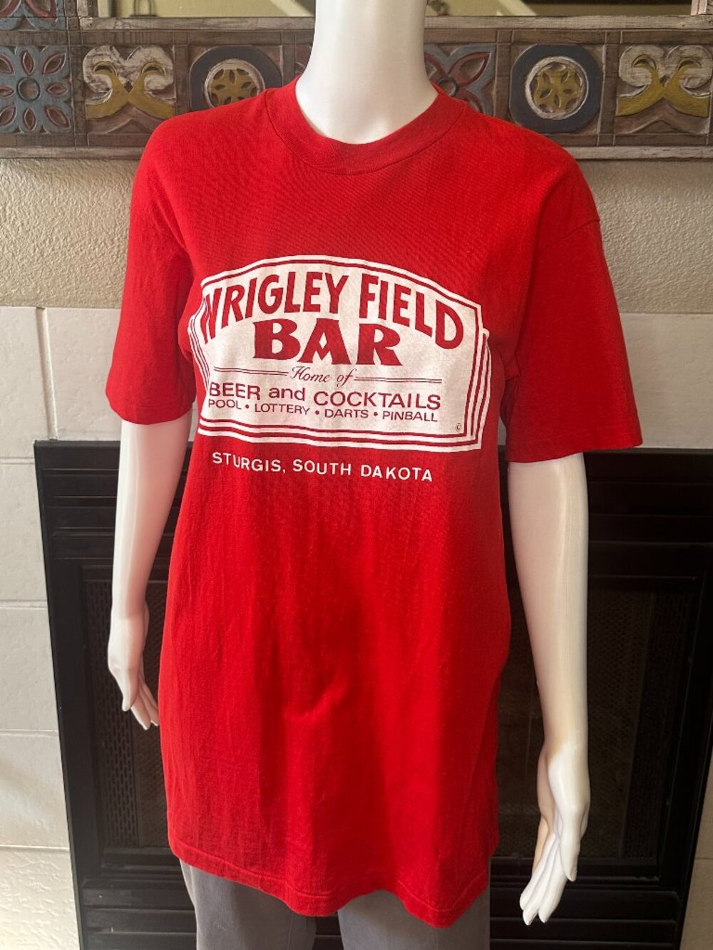 Vtg 90s Wrigley Field Bar Sturgis S. Dakota T Shirt Hanes Beefy T 100% Cotton
